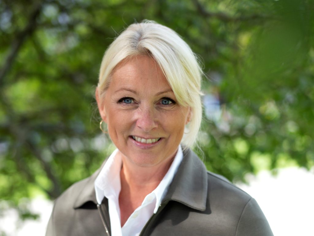 Siri Nodland, generalsekretær i Fundraising Norge, er stolt over at medlemmer tjener fem prosent mer enn resten av sektoren. 